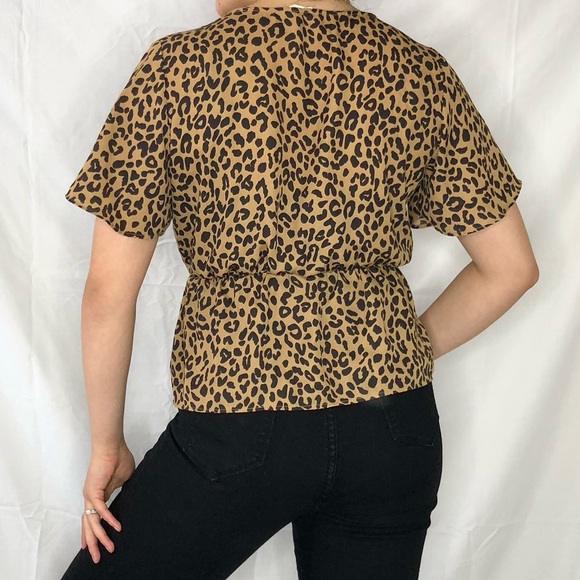 Cheetah Leopard Print V-Neck Ruffle Blouse Top - Picture 4 of 7